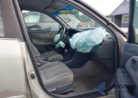 2001 Toyota Camry Ce из США, поврежденный, VIN 4T1BG22K31U082200